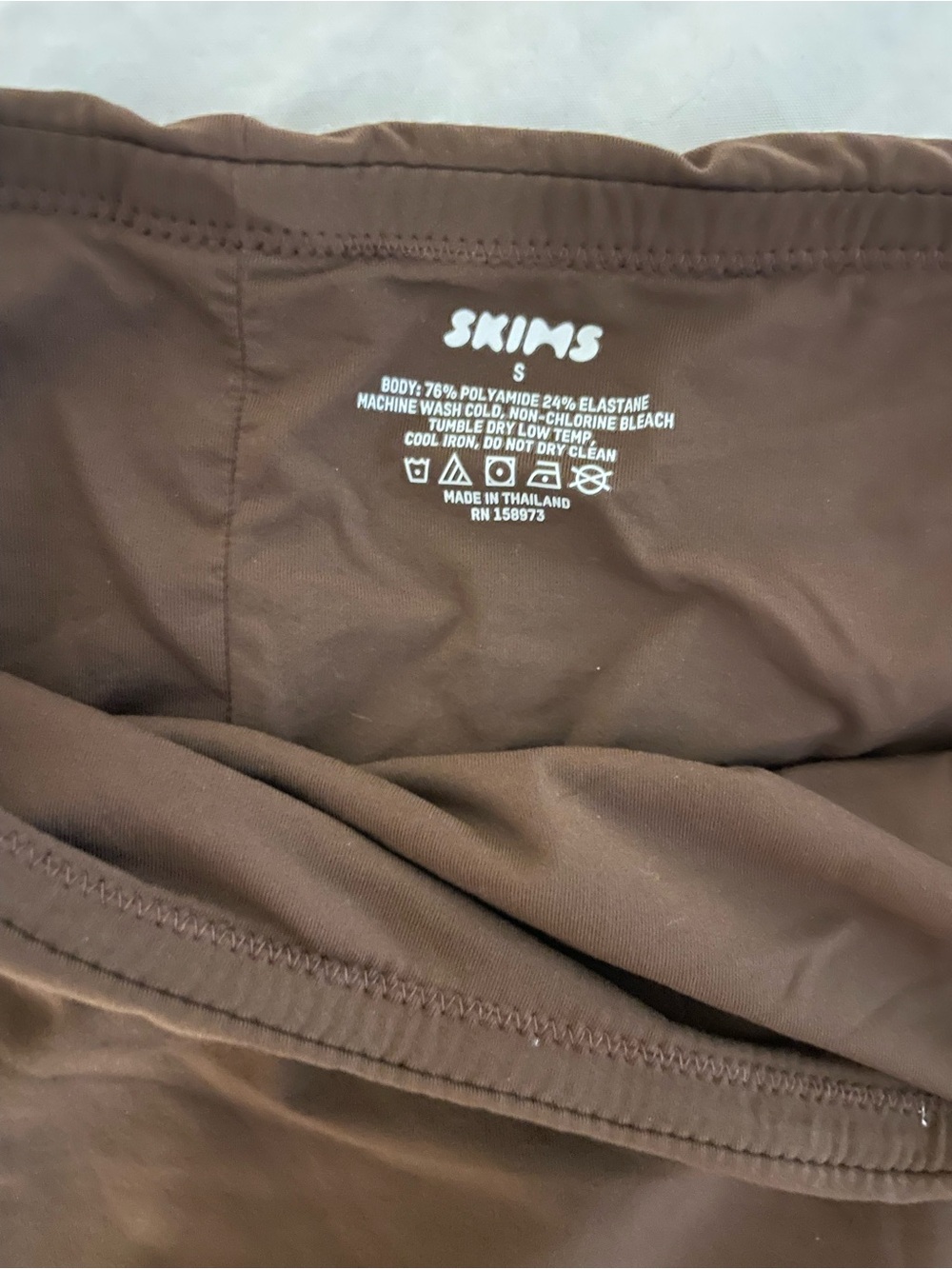 SKIMS Fits Everybody Long Skirt Cocoa - Picture 3 of 3